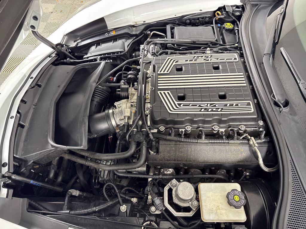 2019 Arctic White Chevrolet Corvette Z06 RWD Coupe