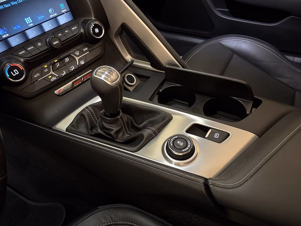 2019 Arctic White Chevrolet Corvette Z06 RWD Coupe