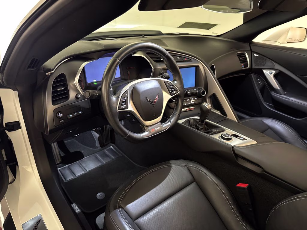 2019 Arctic White Chevrolet Corvette Z06 RWD Coupe