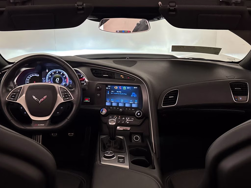 2019 Arctic White Chevrolet Corvette Z06 RWD Coupe