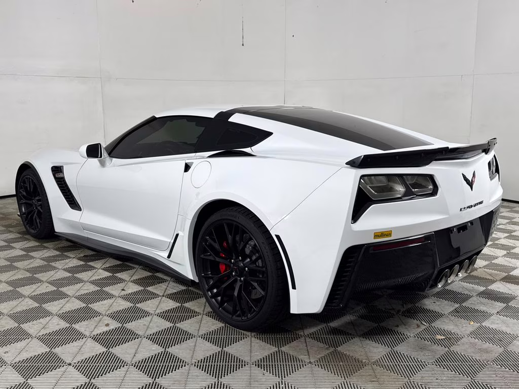 2019 Arctic White Chevrolet Corvette Z06 RWD Coupe