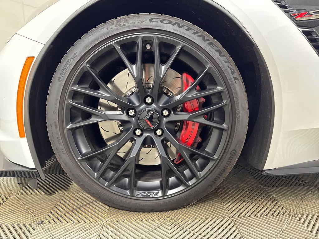 2019 Arctic White Chevrolet Corvette Z06 RWD Coupe