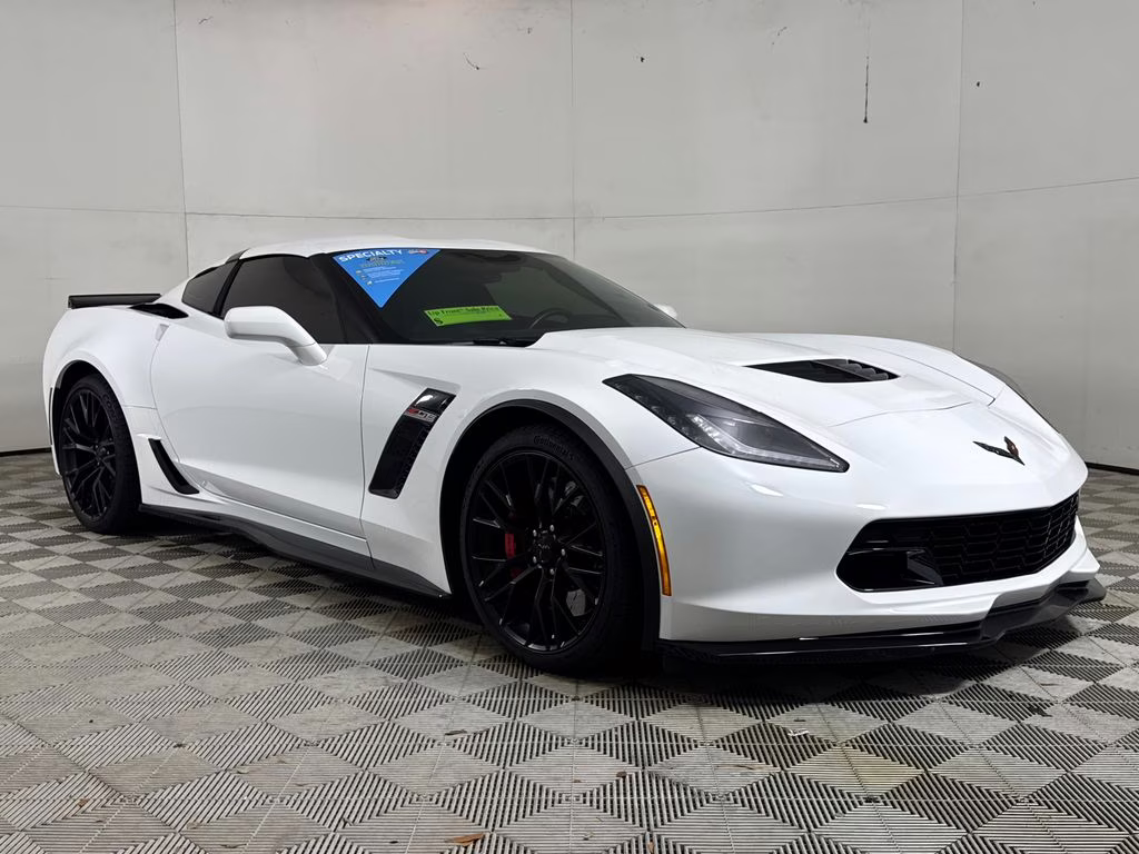 2019 Arctic White Chevrolet Corvette Z06 RWD Coupe