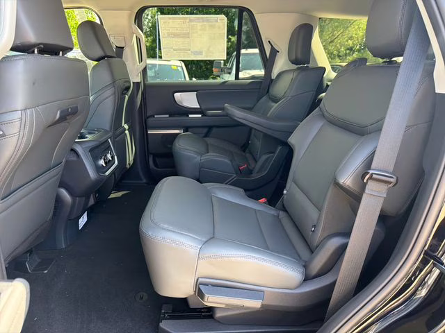 2026 Agate Black Metallic Ford Expedition Active 4X4 SUV