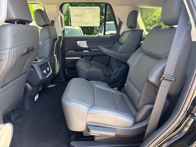 2026 Agate Black Metallic Ford Expedition Active 4X4 SUV