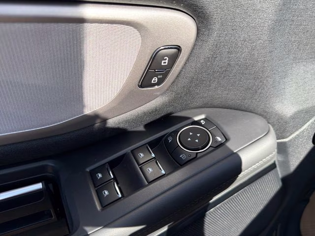 2026 Agate Black Metallic Ford Expedition Active 4X4 SUV