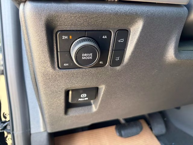 2026 Agate Black Metallic Ford Expedition Active 4X4 SUV