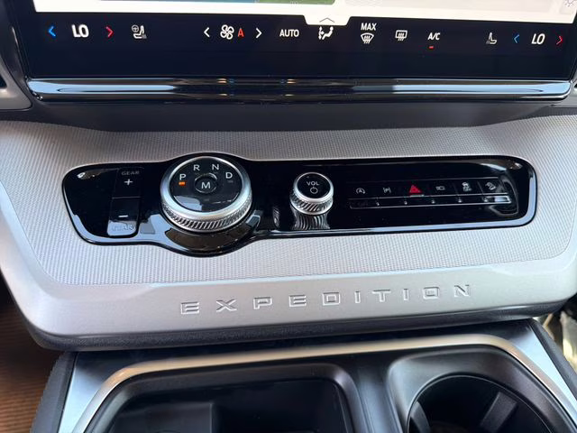 2026 Agate Black Metallic Ford Expedition Active 4X4 SUV