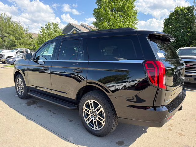 2026 Agate Black Metallic Ford Expedition Active 4X4 SUV