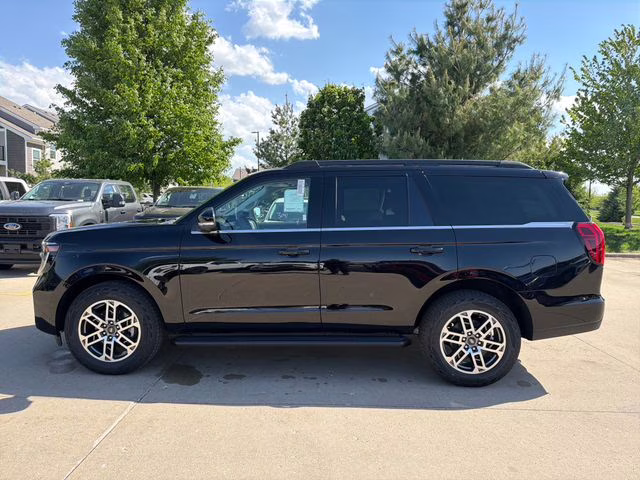 2026 Agate Black Metallic Ford Expedition Active 4X4 SUV