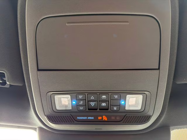 2026 Glacier Gray Metallic Tri-Coat Ford Expedition Platinum 4X4 SUV