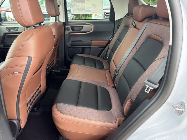 2026 Space White Metallic Ford Bronco Sport Outer Banks 4X4 SUV