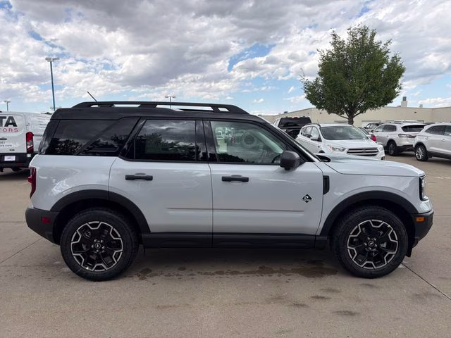 2026 Space White Metallic Ford Bronco Sport Outer Banks 4X4 SUV