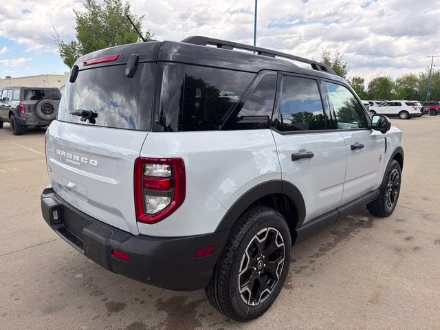 2026 Space White Metallic Ford Bronco Sport Outer Banks 4X4 SUV
