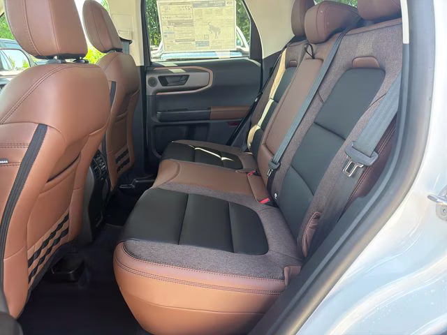 2026 Oxford White Ford Bronco Sport Outer Banks 4X4 SUV