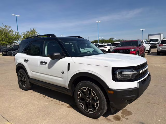 2026 Oxford White Ford Bronco Sport Outer Banks 4X4 SUV