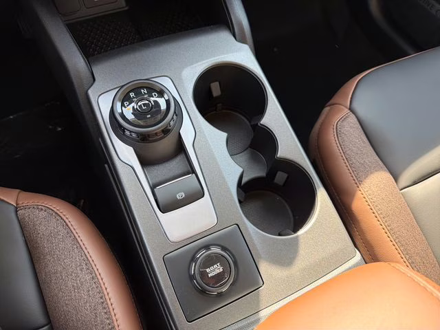 2026 Oxford White Ford Bronco Sport Outer Banks 4X4 SUV