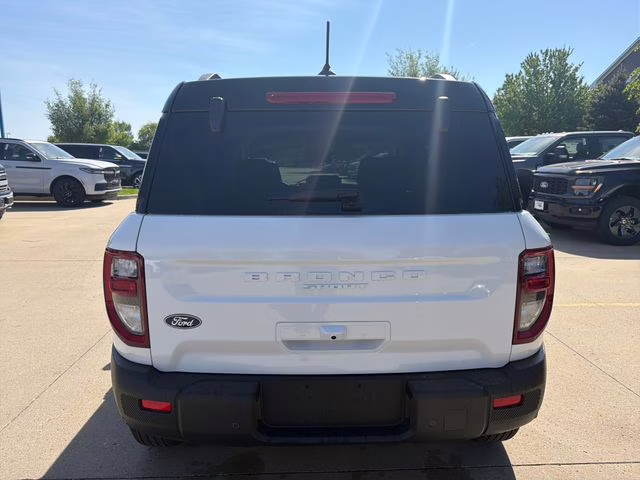 2026 Oxford White Ford Bronco Sport Outer Banks 4X4 SUV