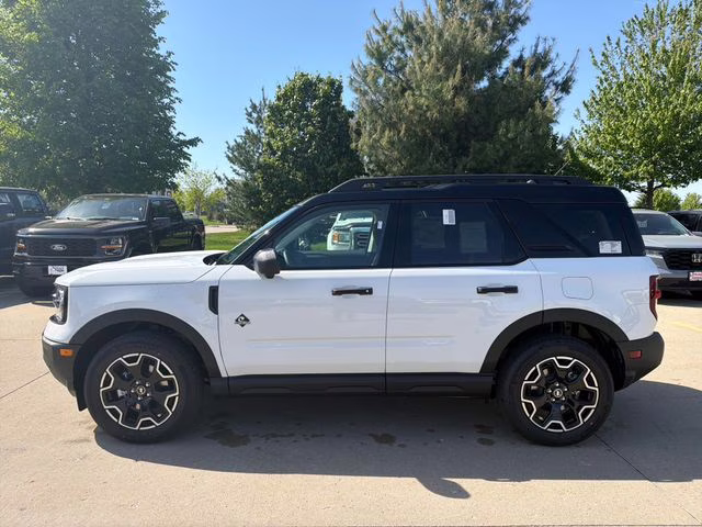 2026 Oxford White Ford Bronco Sport Outer Banks 4X4 SUV