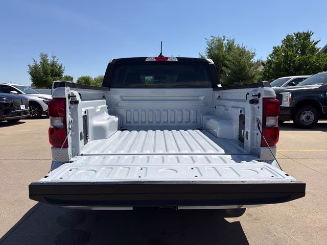 2026 Space White Metallic Ford Maverick Lobo Standard AWD Truck