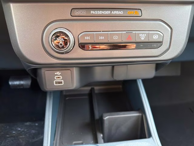 2026 Shadow Black Ford Maverick XL AWD Truck
