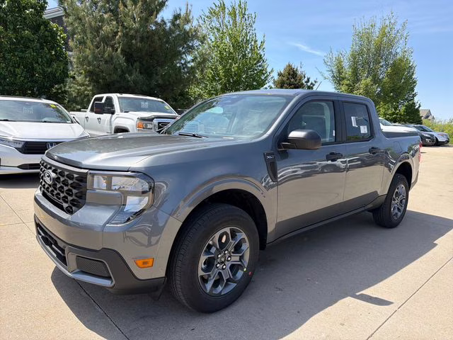 2026 Carbonized Gray Metallic Ford Maverick XLT FWD Truck