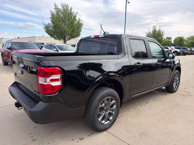 2026 Shadow Black Ford Maverick XLT FWD Truck