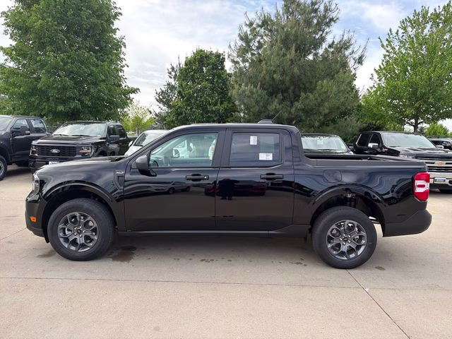 2026 Shadow Black Ford Maverick XLT FWD Truck