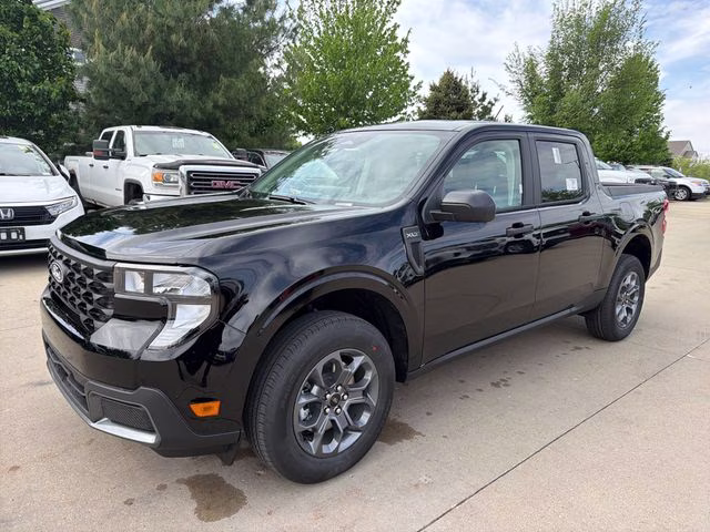 2026 Shadow Black Ford Maverick XLT FWD Truck