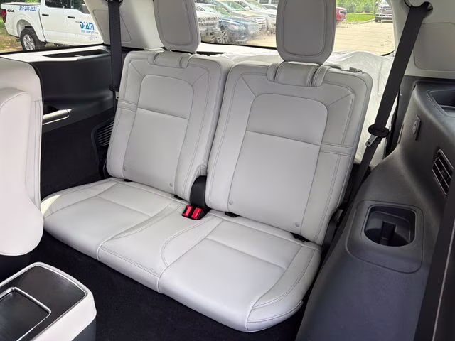 2026 Red Carpet Tinted Clearcoat Lincoln Aviator Reserve AWD SUV