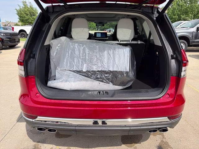 2026 Red Carpet Tinted Clearcoat Lincoln Aviator Reserve AWD SUV