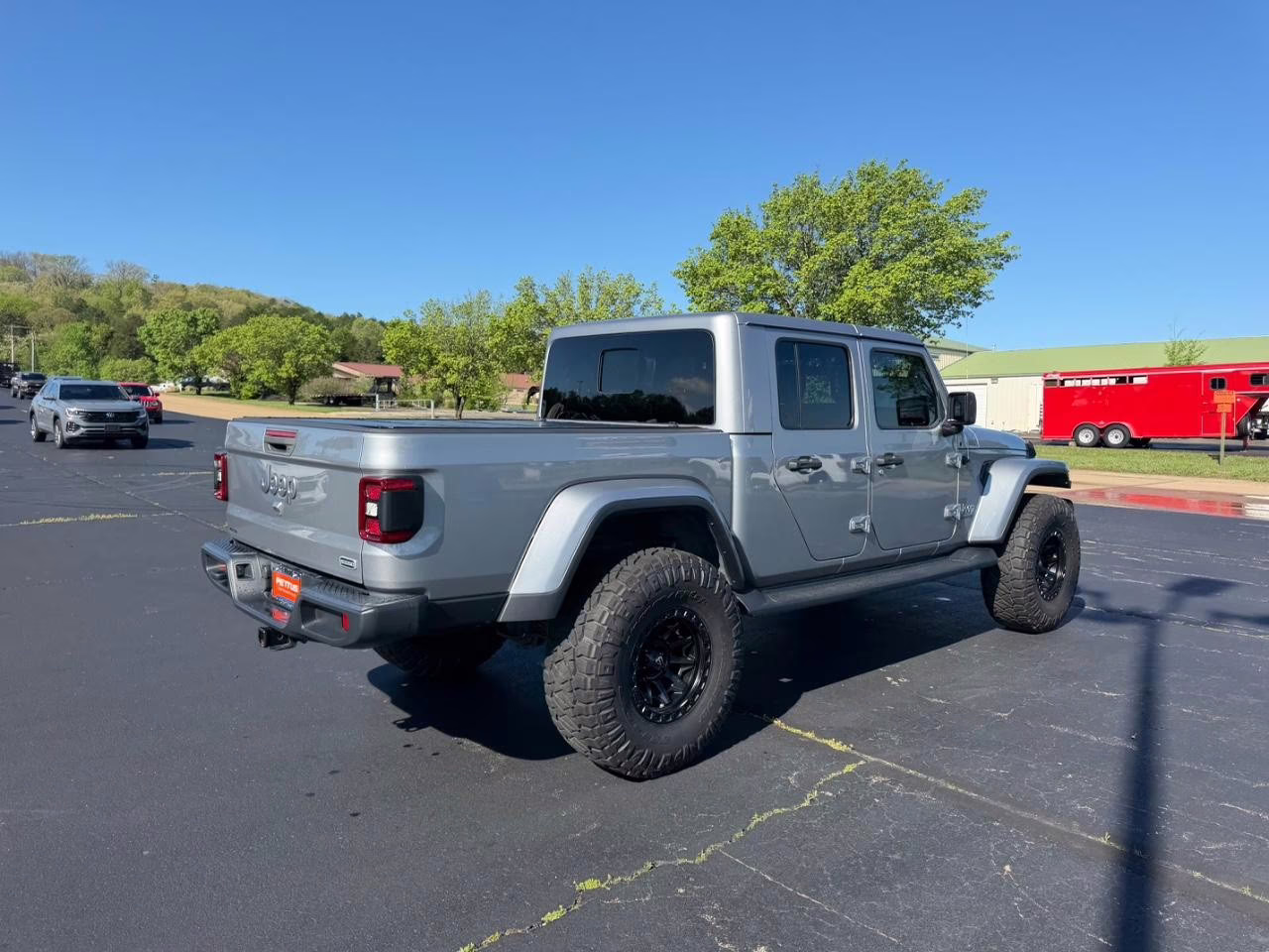 2021 Billet Silver Metallic Clearcoat Jeep Gladiator Overland 4X4 Truck