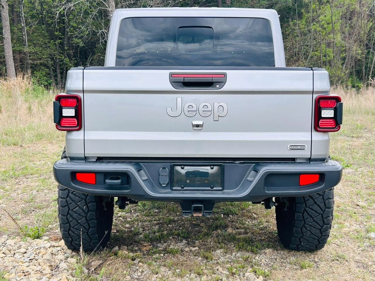 2021 Billet Silver Metallic Clearcoat Jeep Gladiator Overland 4X4 Truck