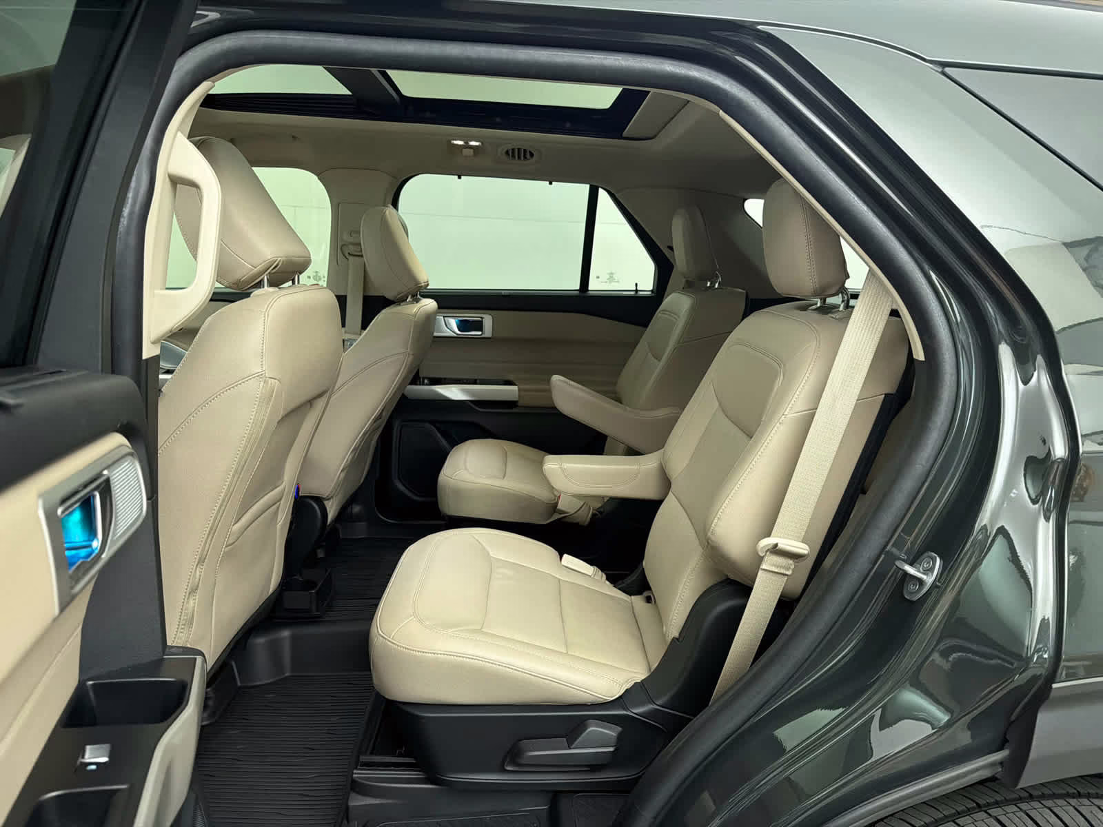 2023 Forged Green Metallic Ford Explorer Limited RWD SUV