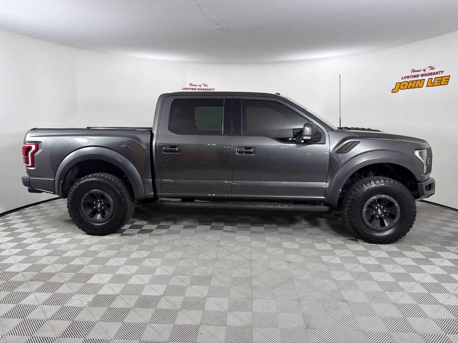 2018 Magnetic Metallic Ford F-150 Raptor 4X4 Truck