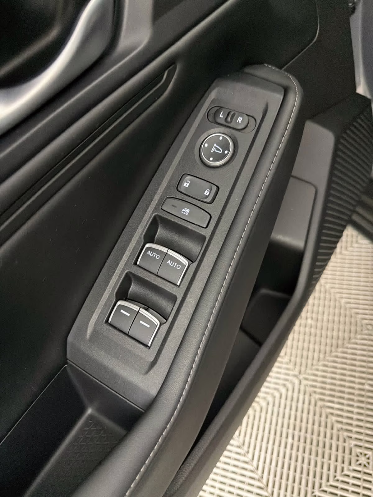 2025 Urban Gray Pearl Honda Accord Hybrid Sport FWD Sedan