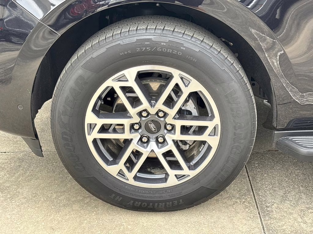 2025 Agate Black Metallic Ford Expedition Max Active RWD SUV