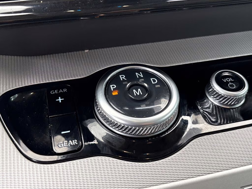 2025 Agate Black Metallic Ford Expedition Max Active RWD SUV