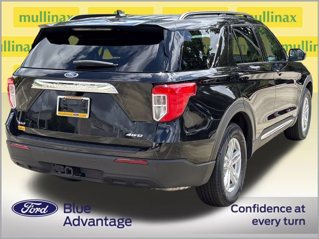 2023 Agate Black Metallic Ford Explorer XLT 4X4 SUV