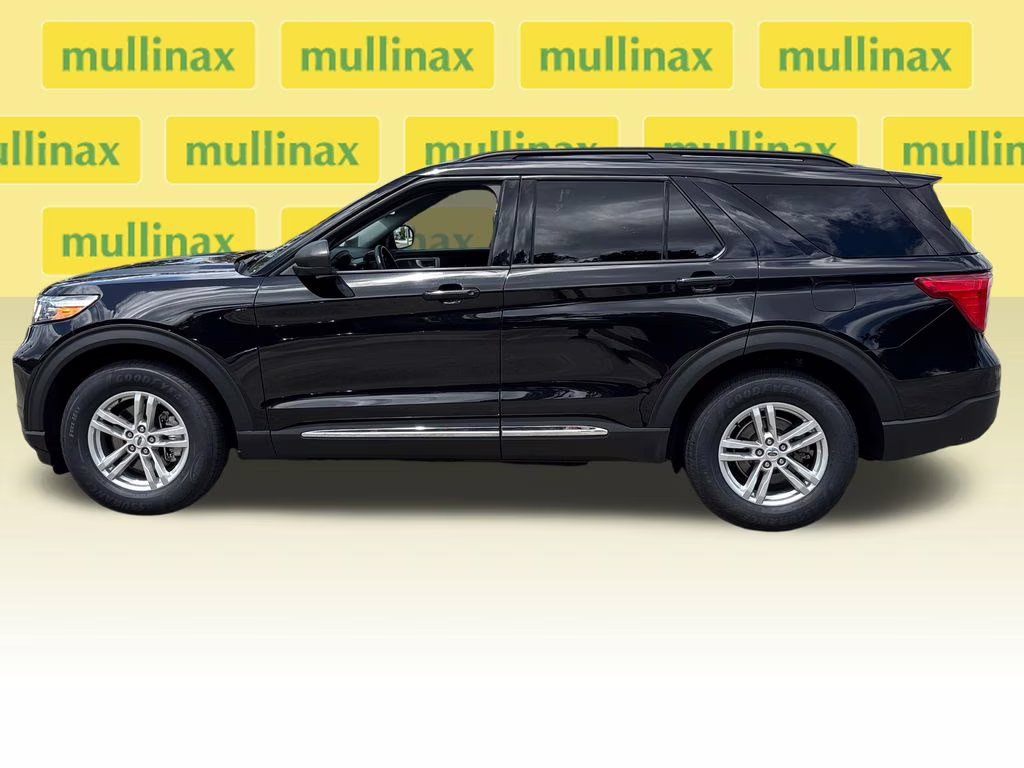 2023 Agate Black Metallic Ford Explorer XLT 4X4 SUV