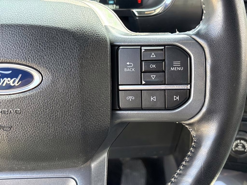 2023 Silver Metallic Ford F-150 Lariat 4X4 Truck