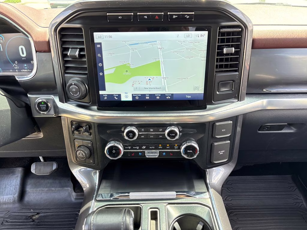 2023 Silver Metallic Ford F-150 Lariat 4X4 Truck