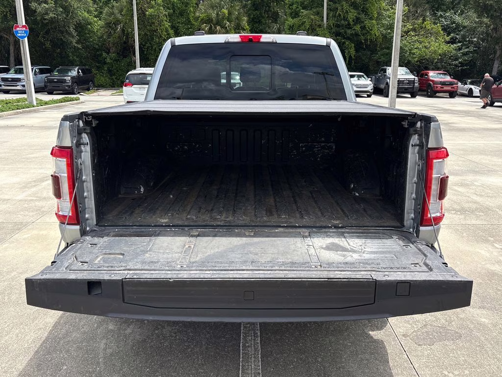 2023 Silver Metallic Ford F-150 Lariat 4X4 Truck