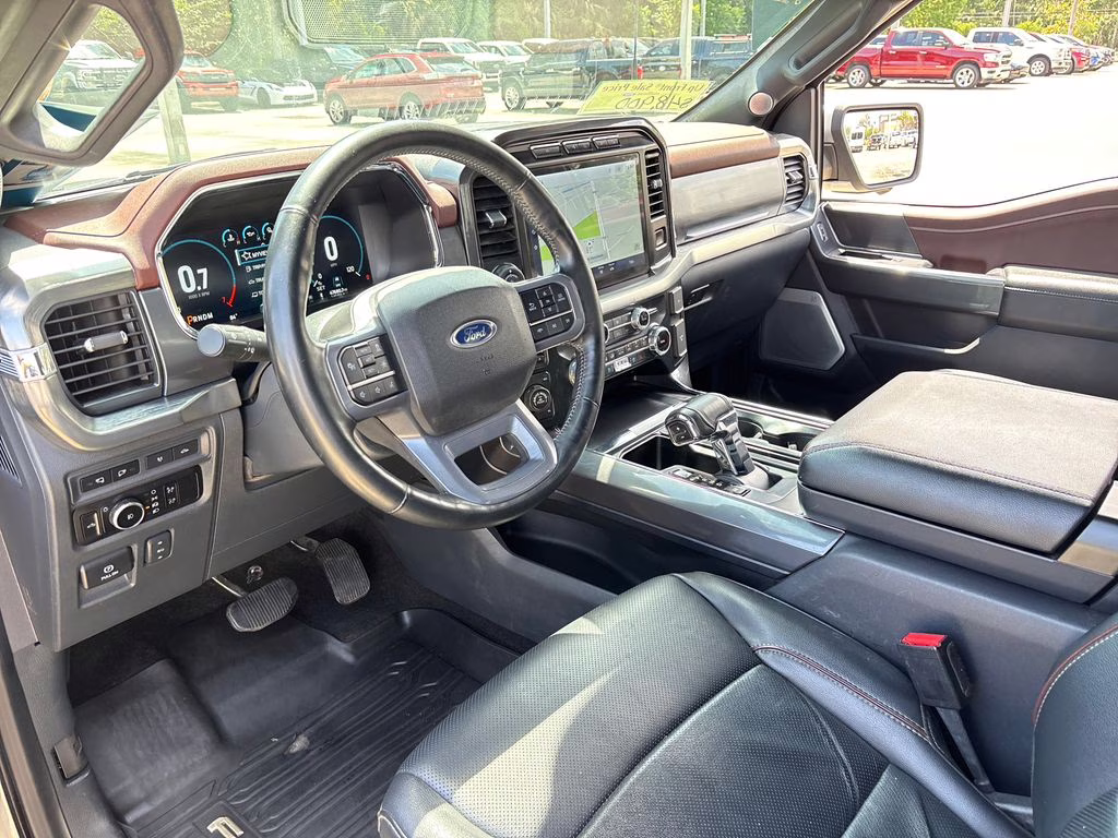 2023 Silver Metallic Ford F-150 Lariat 4X4 Truck