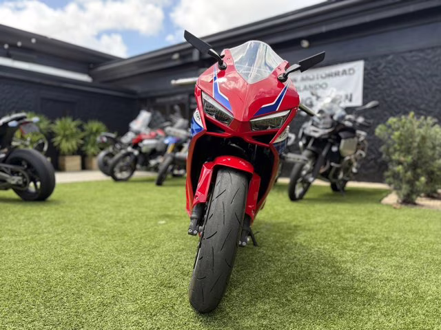 2024 RED Honda CBR650R ABS