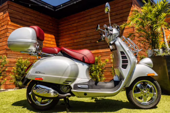 2016 SILVER Vespa GTS 300 SUPER SPORT SE ABS