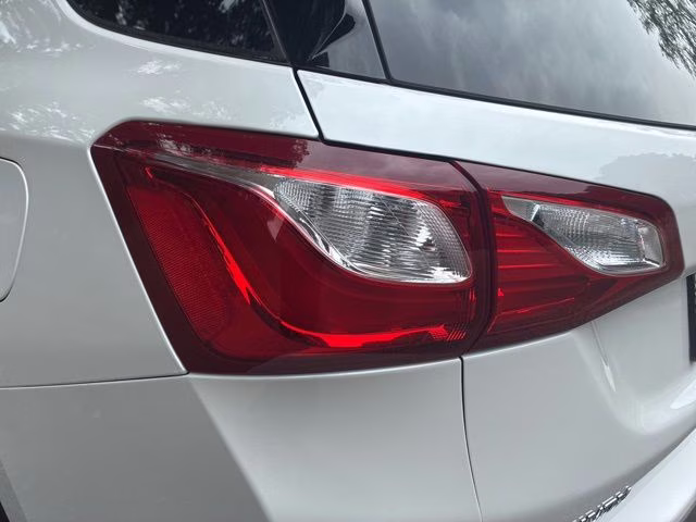 2020 Iridescent Pearl Tricoat Chevrolet Equinox Premier FWD SUV