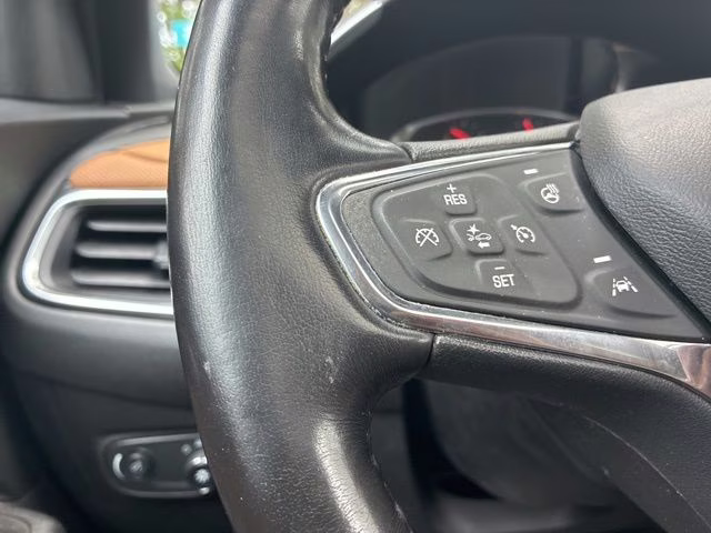 2020 Iridescent Pearl Tricoat Chevrolet Equinox Premier FWD SUV