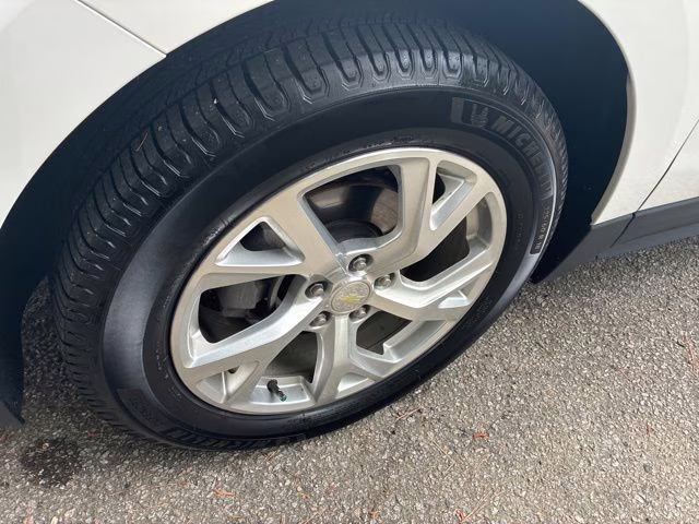 2020 Iridescent Pearl Tricoat Chevrolet Equinox Premier FWD SUV