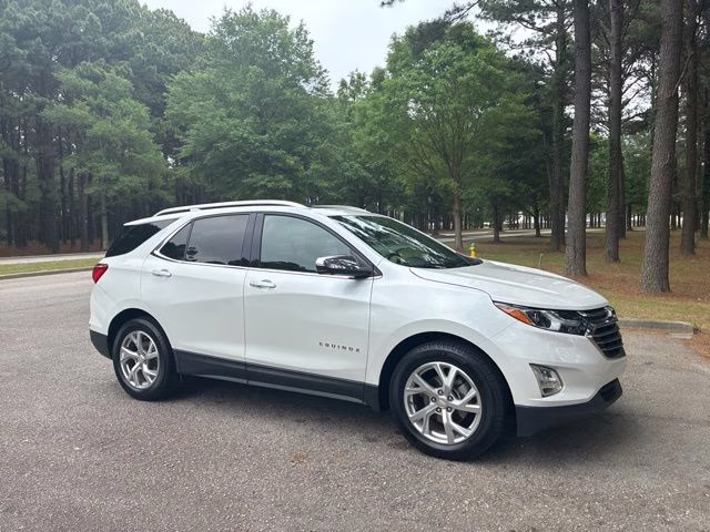 2020 Iridescent Pearl Tricoat Chevrolet Equinox Premier FWD SUV